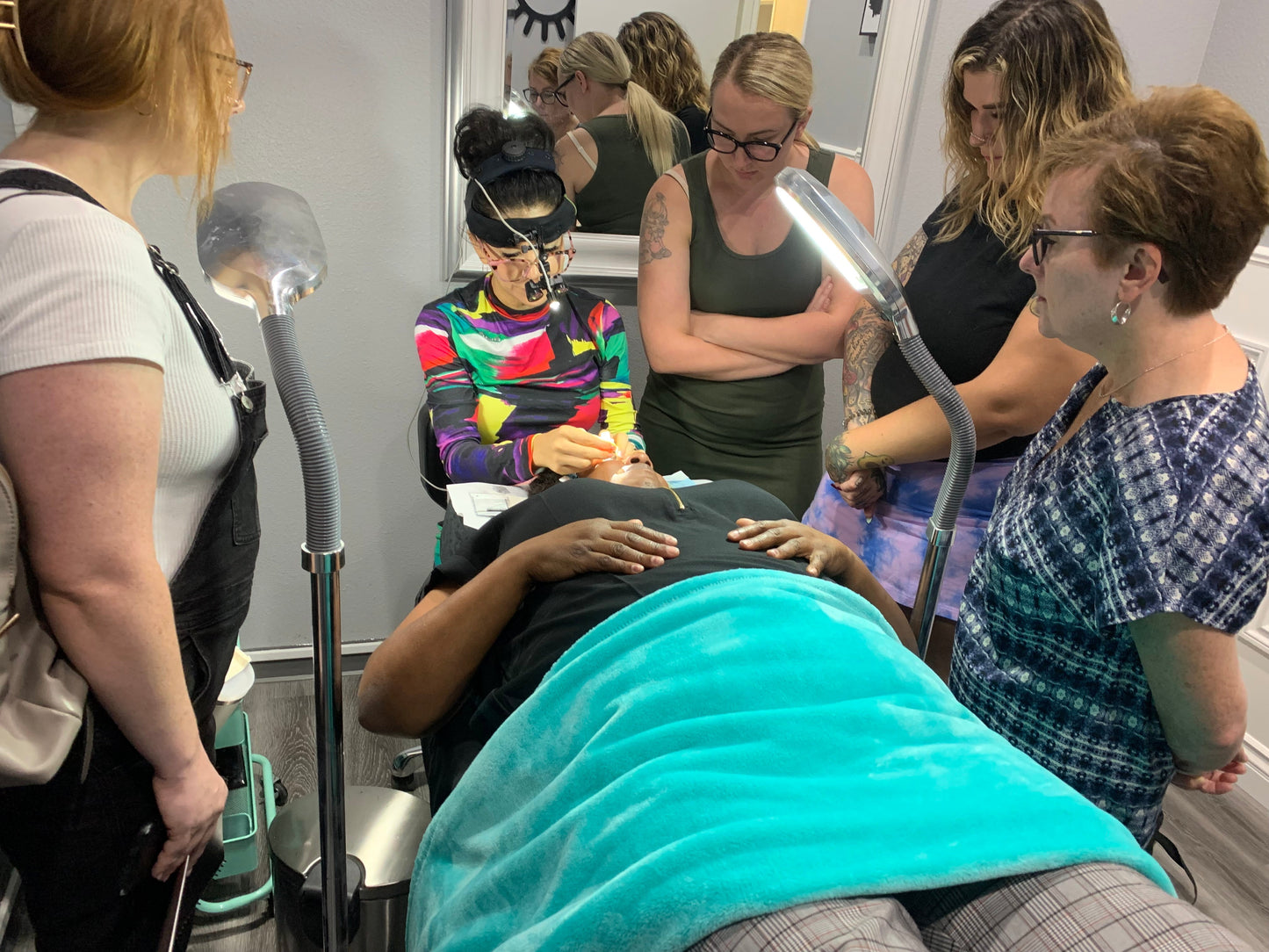 Tussanee's 4 Week Lash Retention and Styling: New York - September 7-8, 2024